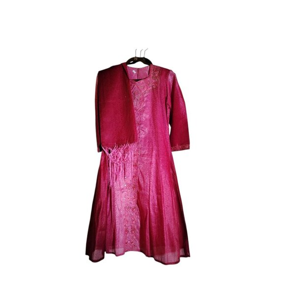 Indian Salwar Kameez, Size 14, Fuschia - Picture 2 of 3
